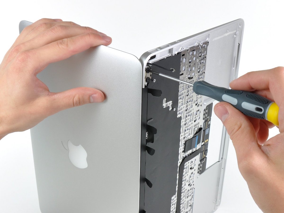 LCD csere