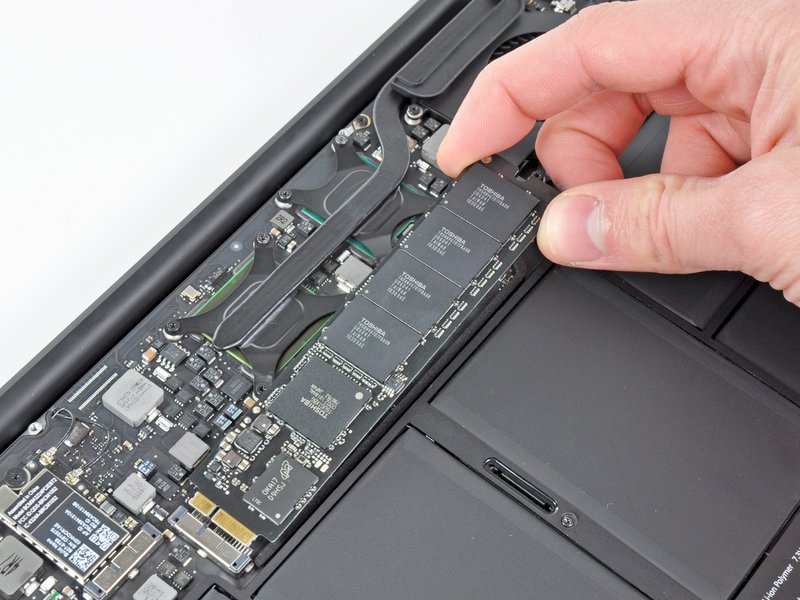 SSD csere – 240 GB