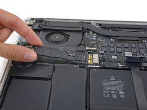 SSD csere – 240 GB
