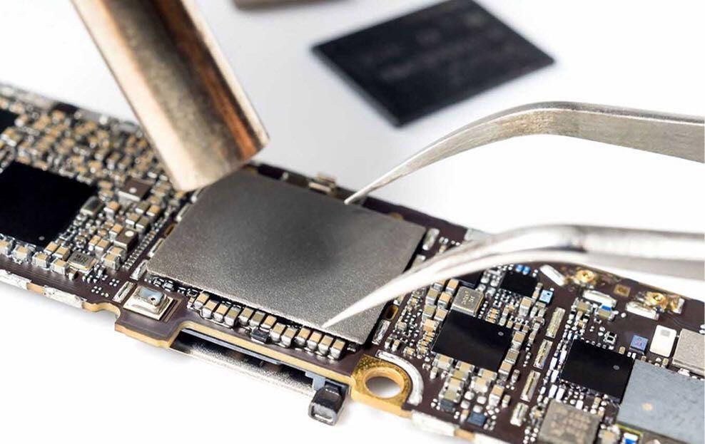 Apple szerviztechnikus képzés és munka